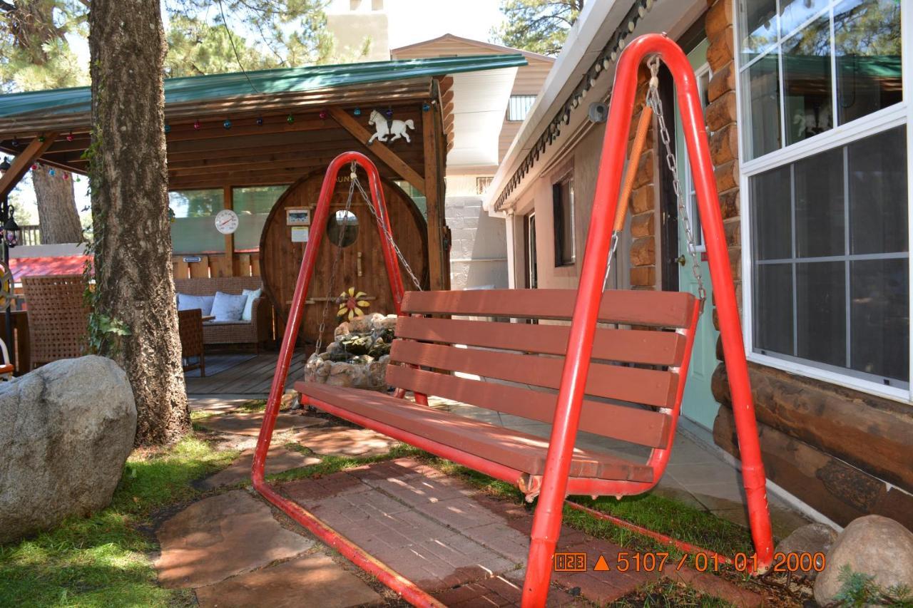 רואידוסו Sitzmark Chalet Inn מראה חיצוני תמונה