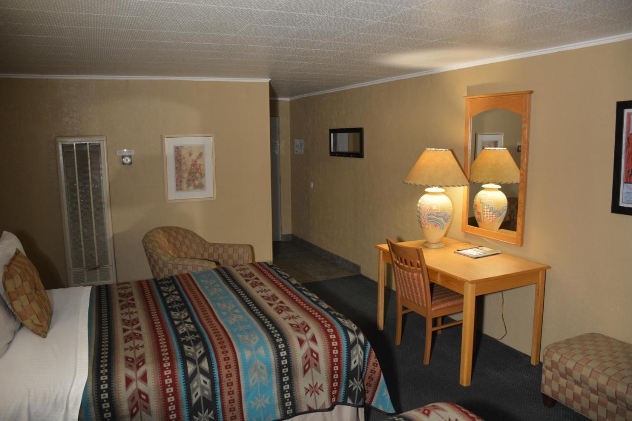 רואידוסו Sitzmark Chalet Inn מראה חיצוני תמונה