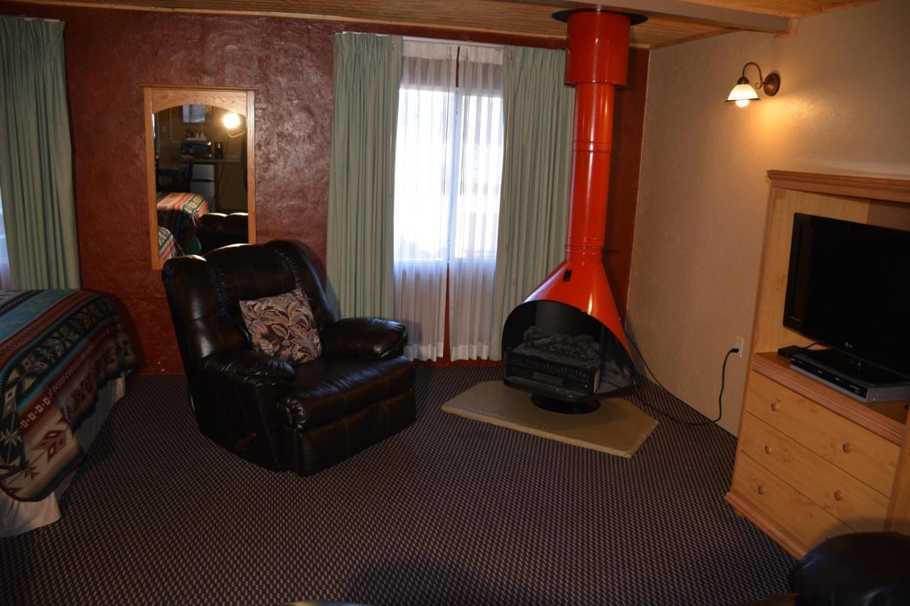 רואידוסו Sitzmark Chalet Inn מראה חיצוני תמונה