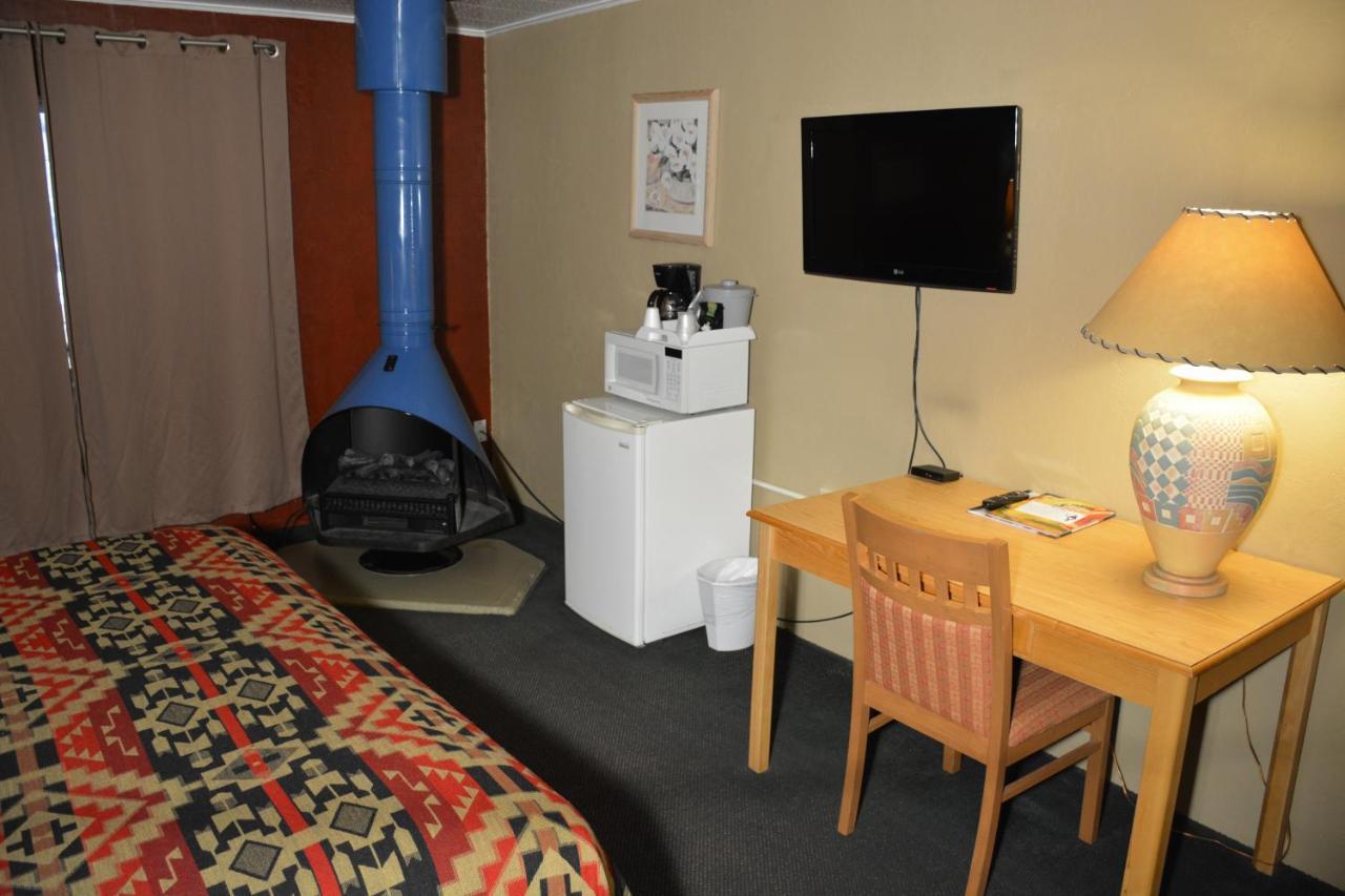 רואידוסו Sitzmark Chalet Inn מראה חיצוני תמונה