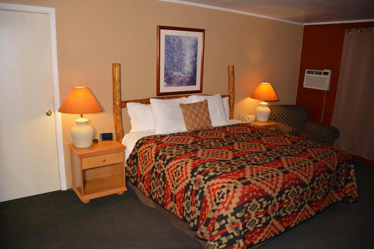 רואידוסו Sitzmark Chalet Inn מראה חיצוני תמונה