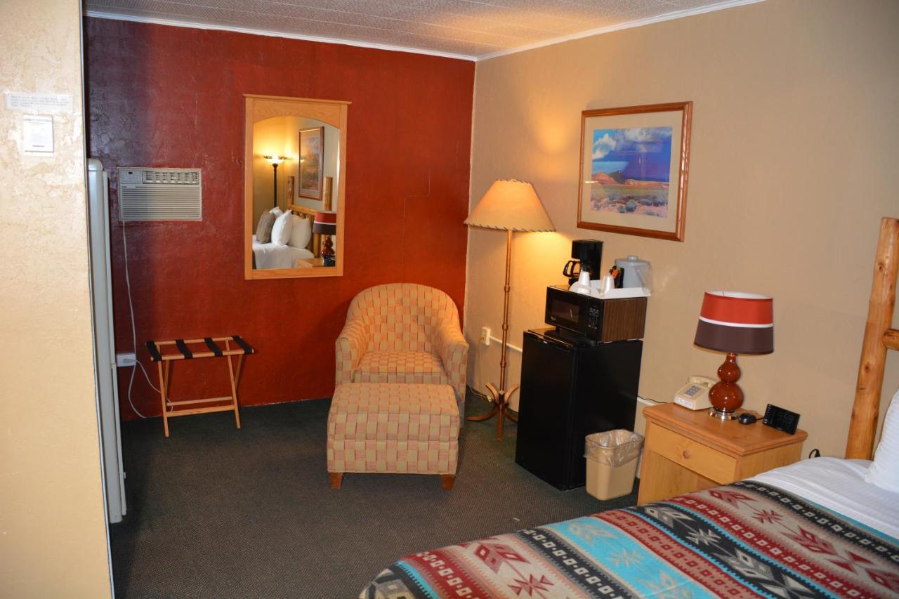 רואידוסו Sitzmark Chalet Inn מראה חיצוני תמונה